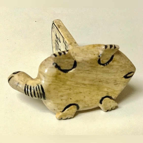 Vintage Asian Feng Shui Folk Art Hand Carved Natural Engraved Solid Bone Turtle - Picture 6 of 10